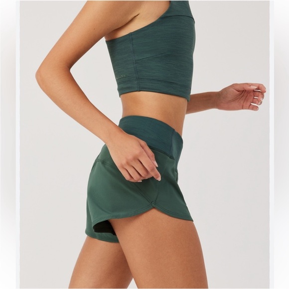 Outdoor Voices Hudson Short 2.5” Evergreen XXXL - Picture 3 of 8